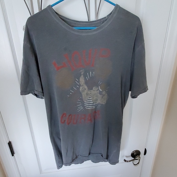 4 Lucky Brand Tee's Bundled - Picture 5 of 8